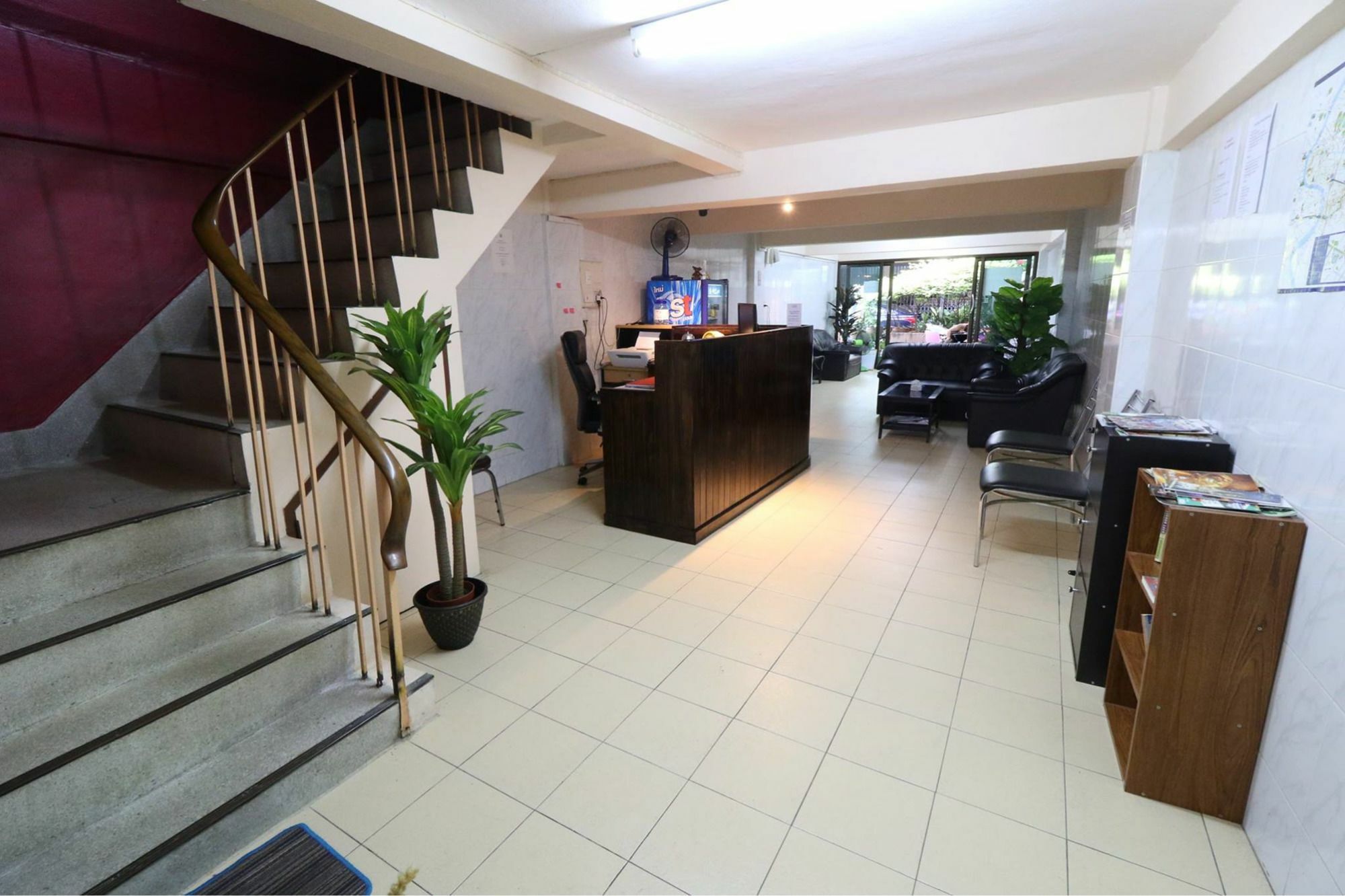 Yaya Guesthouse Bangkok Ngoại thất bức ảnh