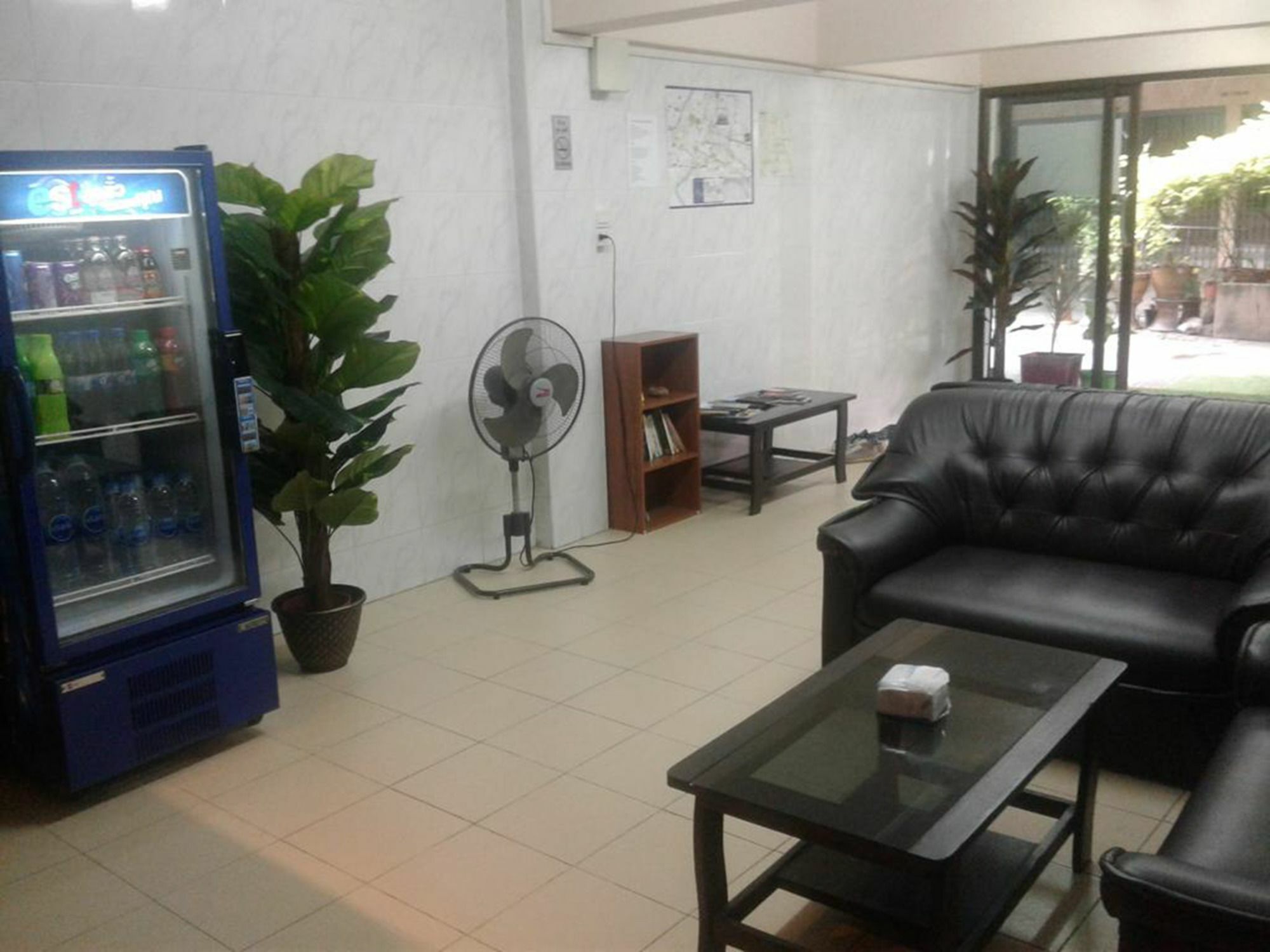 Yaya Guesthouse Bangkok Ngoại thất bức ảnh