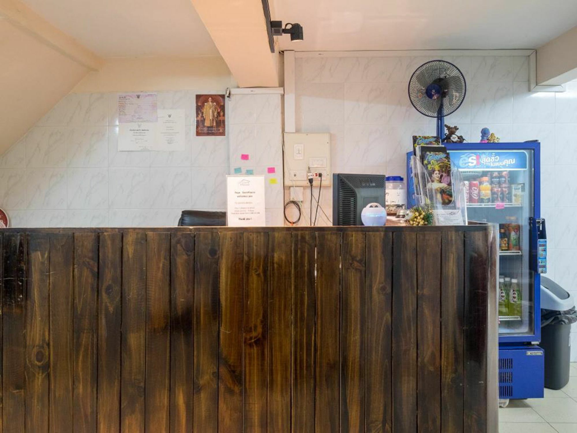 Yaya Guesthouse Bangkok Ngoại thất bức ảnh