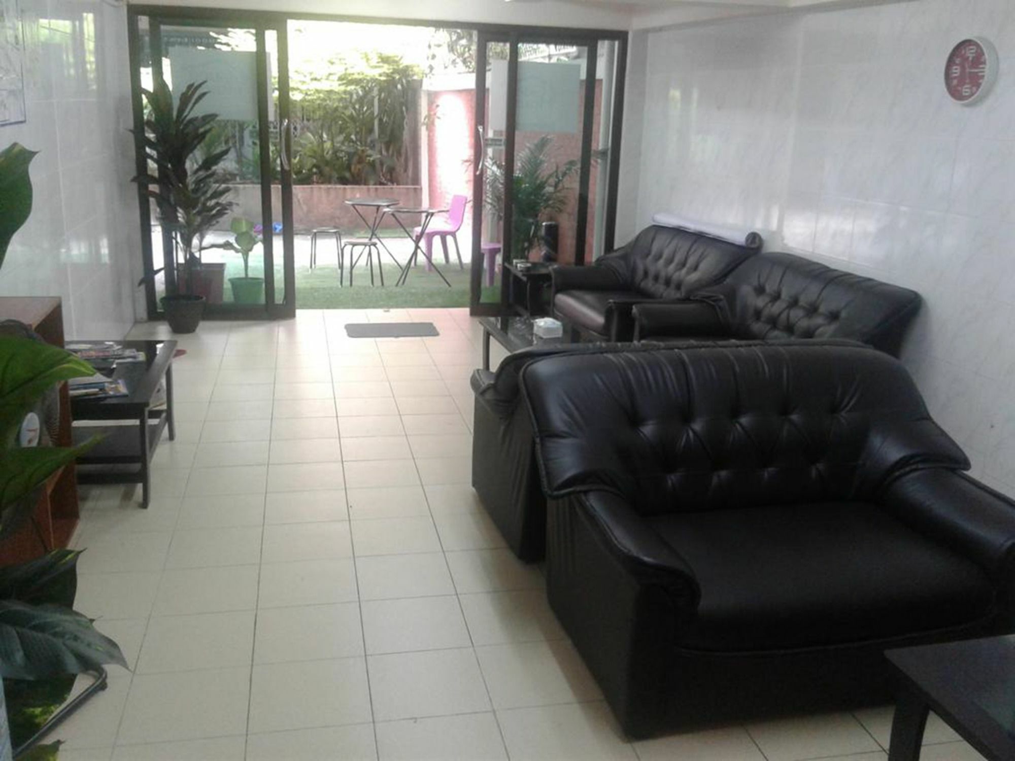Yaya Guesthouse Bangkok Ngoại thất bức ảnh