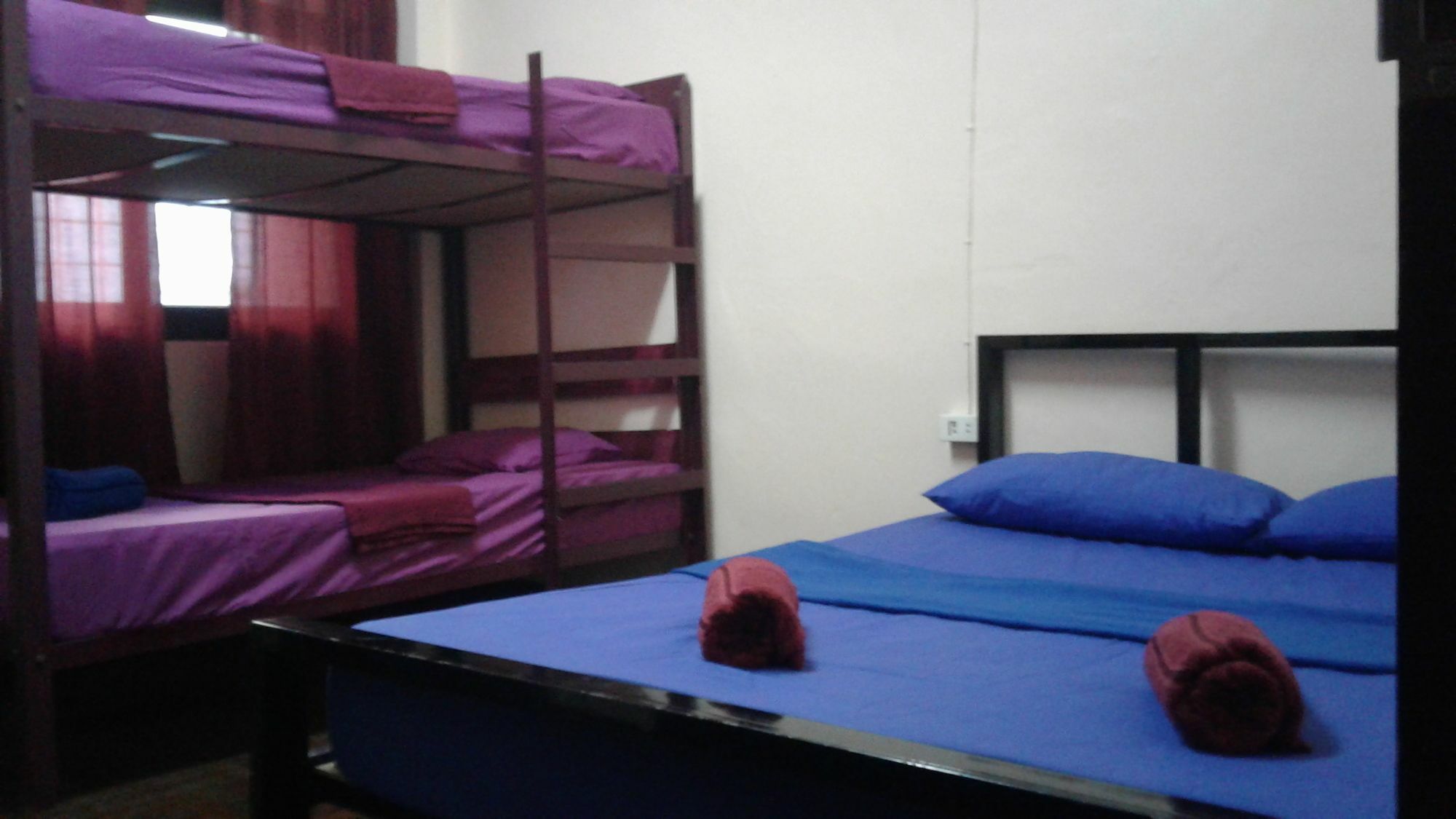 Yaya Guesthouse Bangkok Ngoại thất bức ảnh